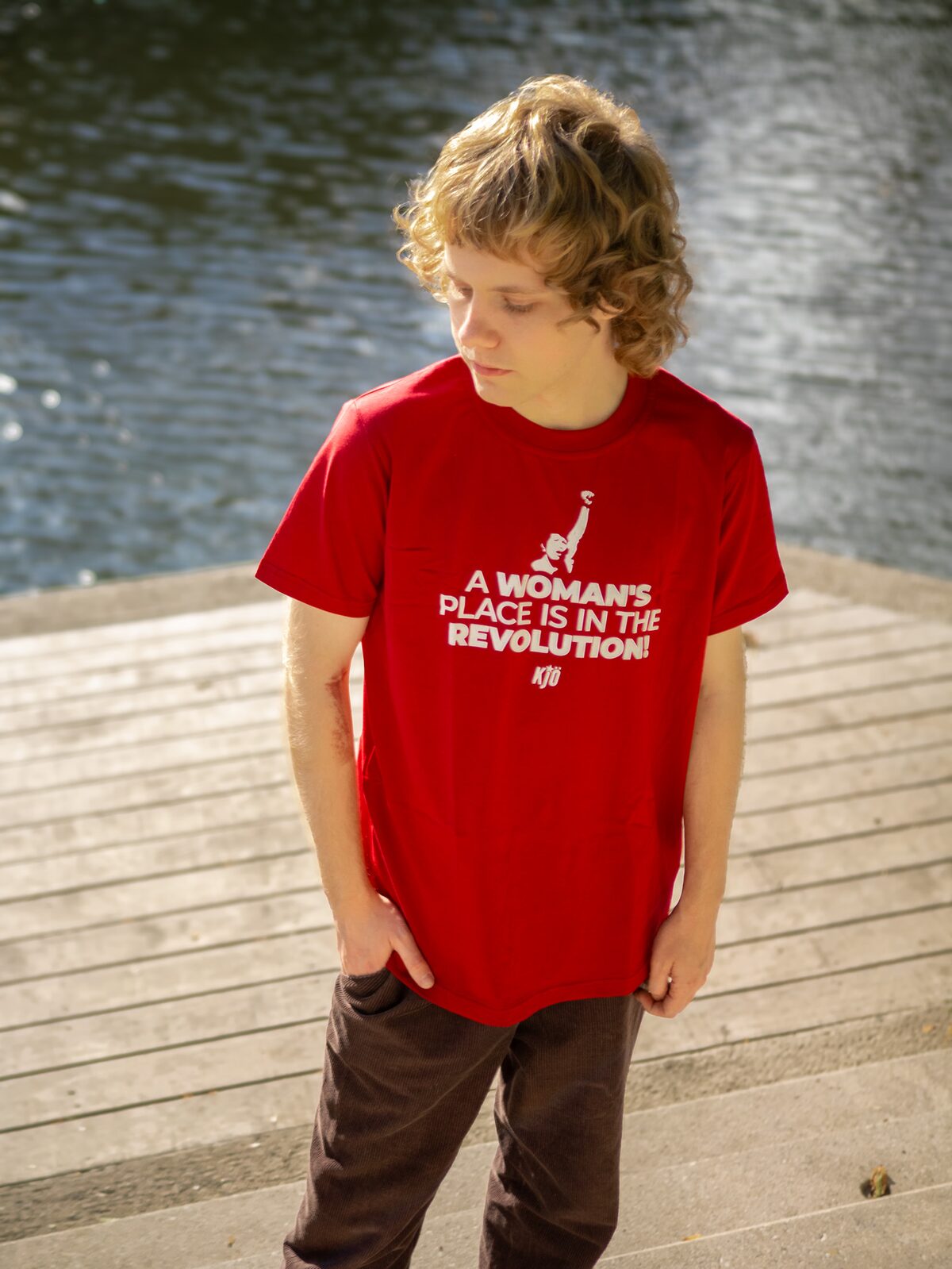 "A Woman's Place Is In The Revolution" T-Shirt – Ansicht 3